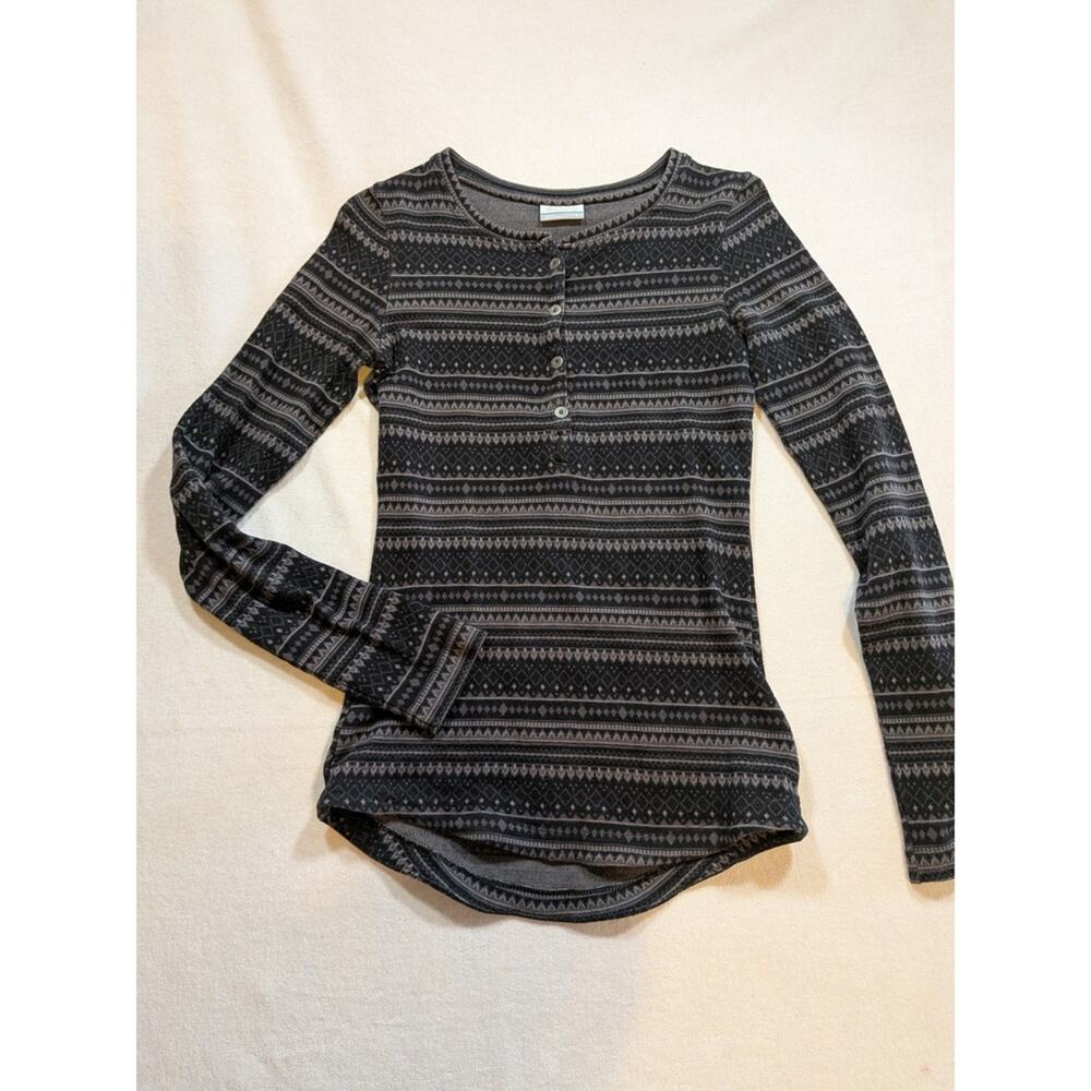 columbia holiday patterned henley long sleeve shirt size S